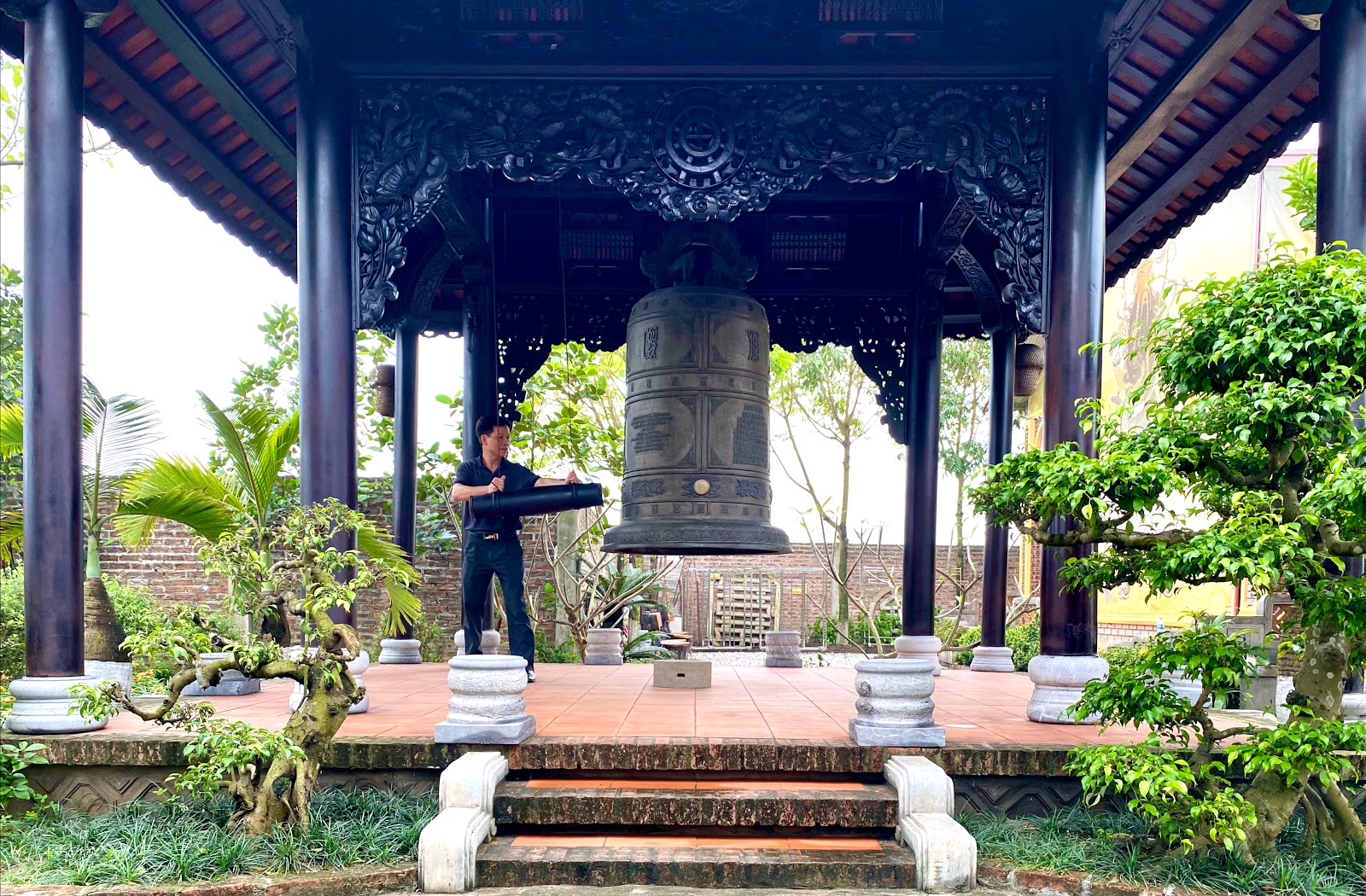 Không