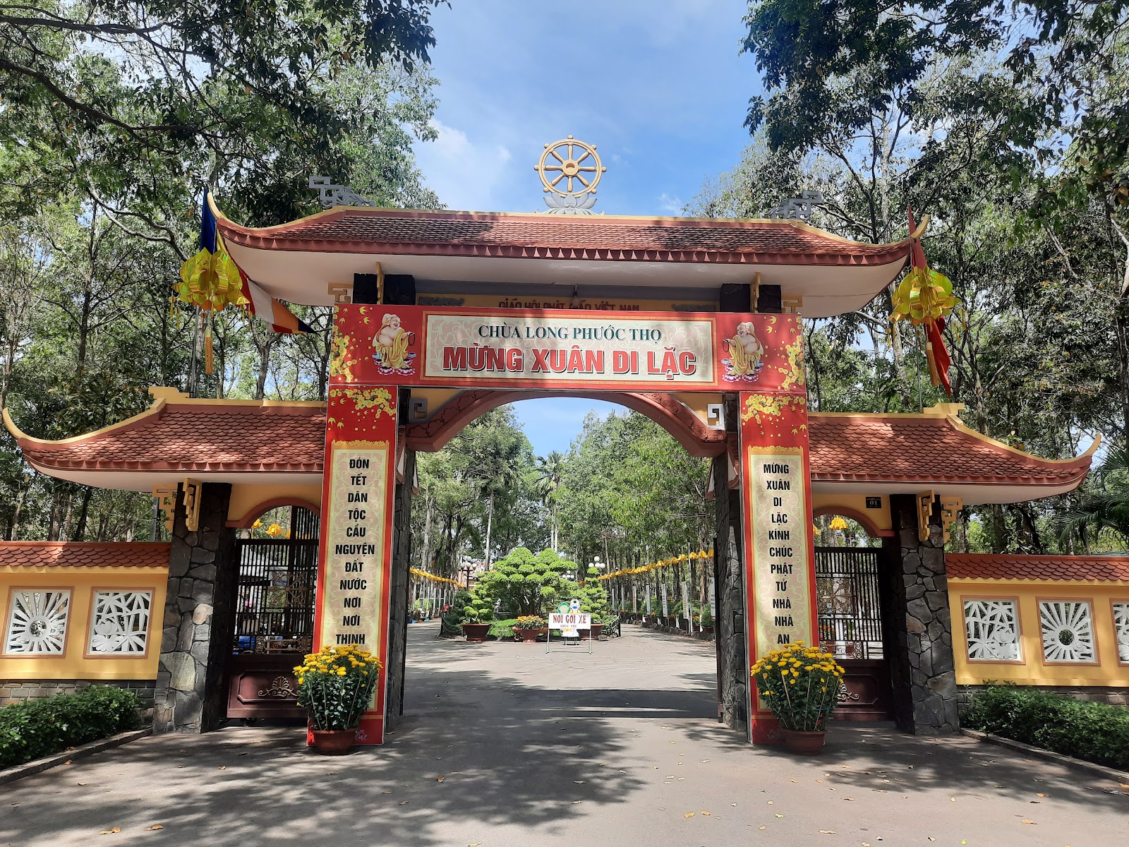 Không gian chùa Long Phước Thọ trong các dịp lễ